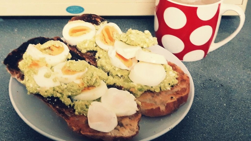 Easy Avocado and Boiled Egg Toast